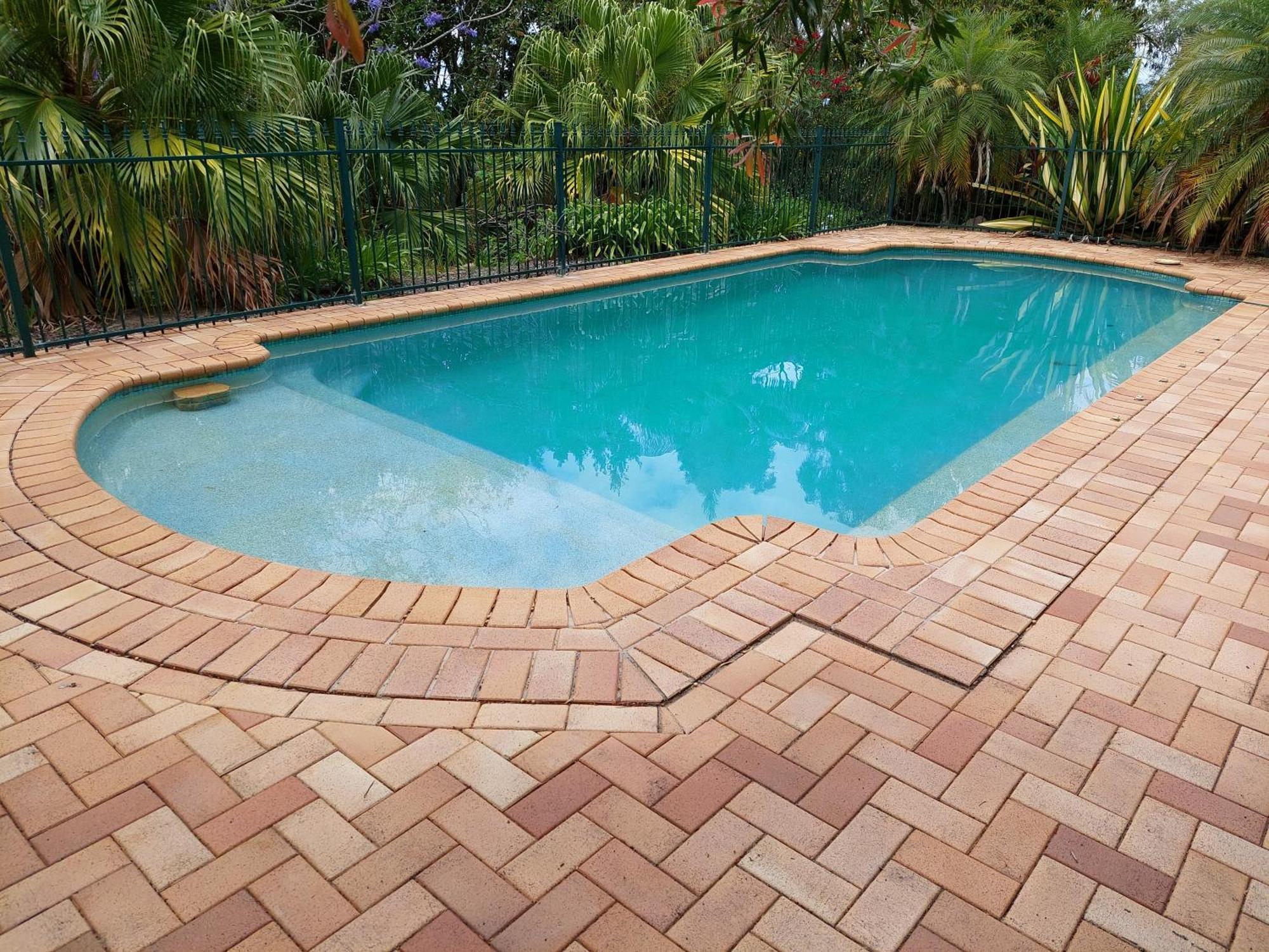 Tranquil Garden Hideaway Apartman Ormeau Kültér fotó